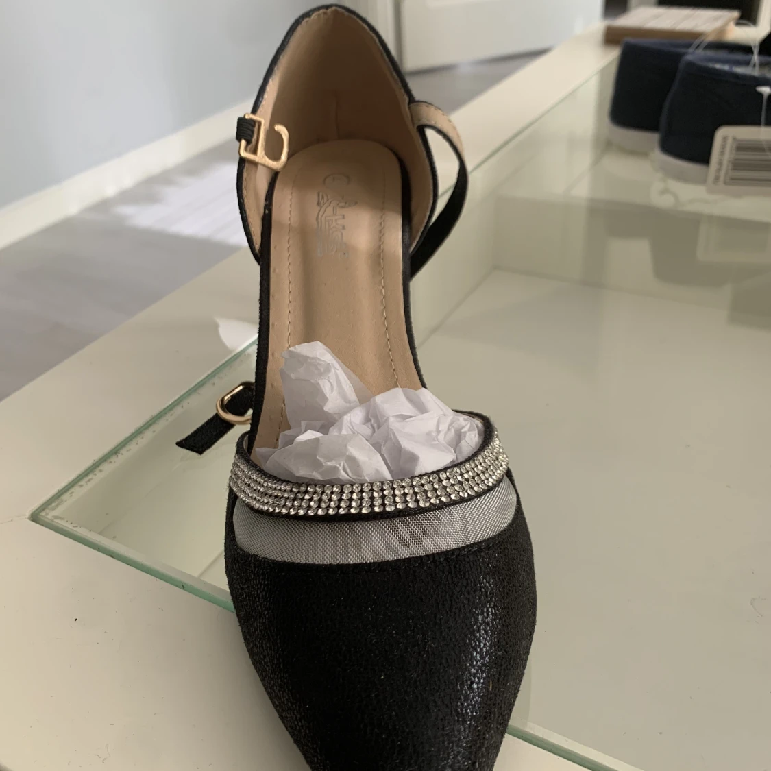 Klackskor med stenar - 90