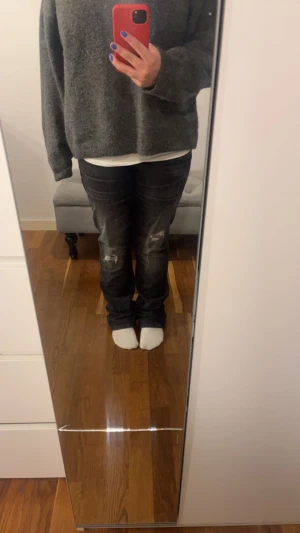 Ltb jeans  - Super snygga slutsålda gråa ltb valerie jeans. Bootcut och lågmidjade. Knappt använda fem gånger! Strlk W30 L32