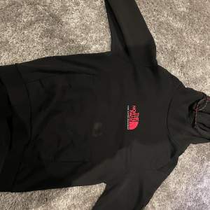 Väldigt fin the north face hoodie Toppskick