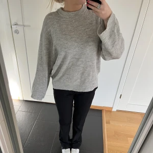 Stickad tröja - Jättefin stickad tröja!!