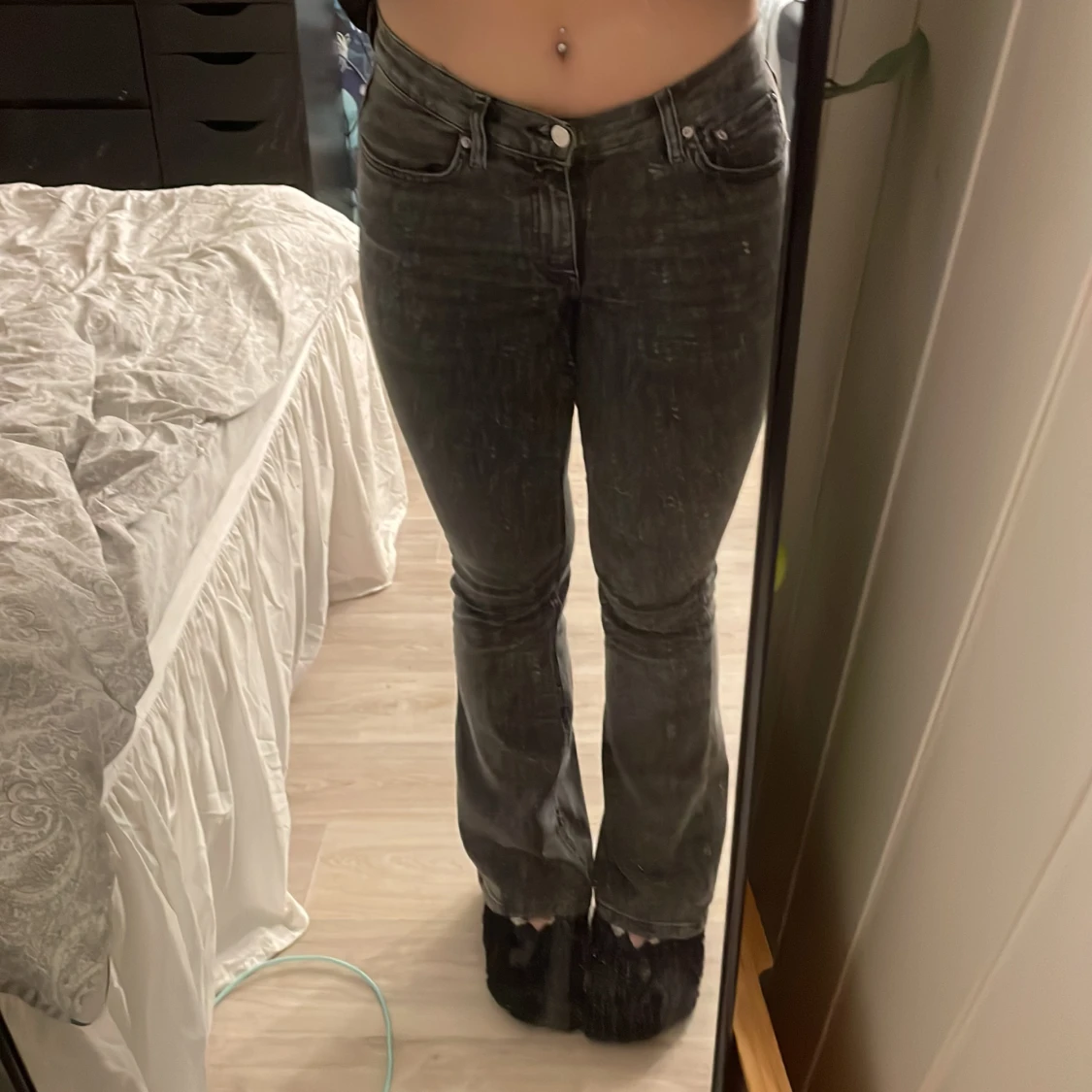 Lågmidjade bootcut jeans