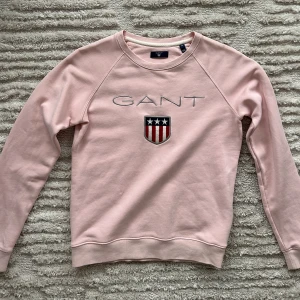 Gant sweatshirt  - Söt, rosa seatshirt från Gant. Storlek xs och i bra kvalite. 
