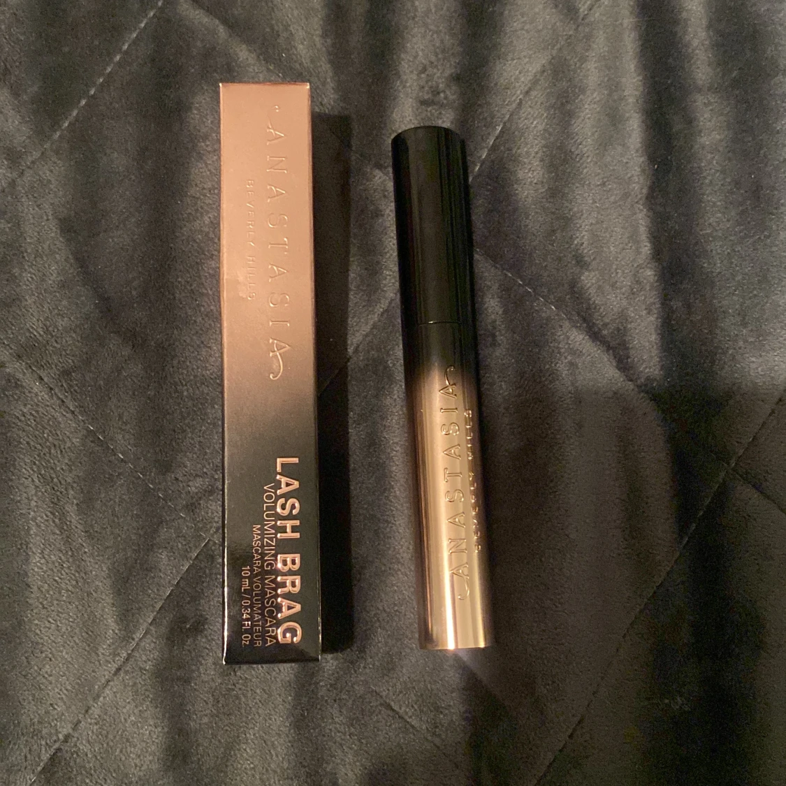 Ansatasia mascara
