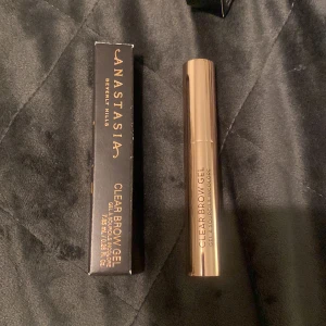 Anastasia Brow gel - Oanvänd