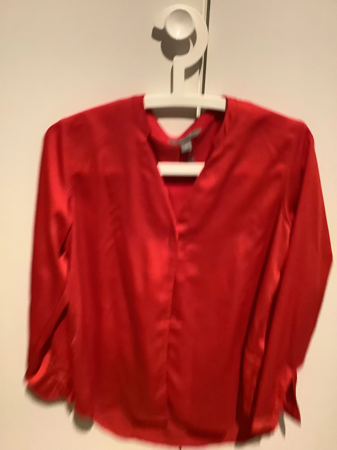 Blus Åhléns stl 34 men rymlig 