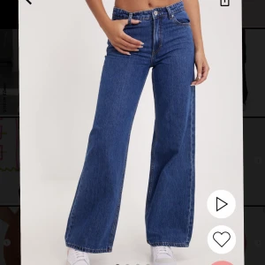 Nelly jeans  - Prislapp kvar Aldrig använd  