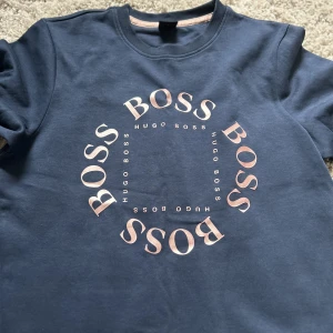 Hugo boss sweatshirt  - Oanvänd  Mörkblå 