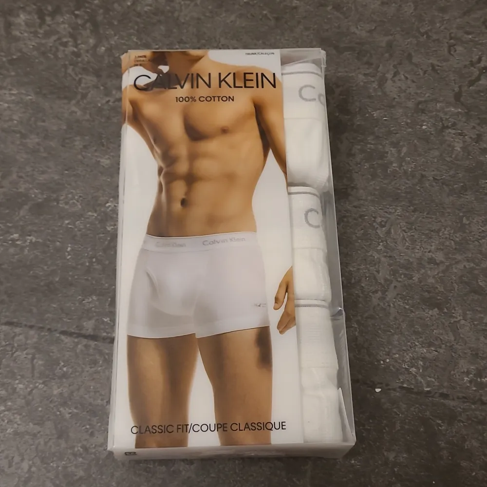 3 st. Vita kalsonger från Calvin Klein, storek S. Shorts.