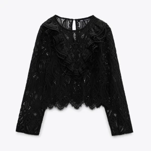 JÄTTE FIN ZARA TOPP! - lägger upp igen pga oseriösa köpare!! buda bara om du är redo att köpa💓använd max 5 gånger och är i super fint skick!!! passar mig som vanligtvis bär s/m