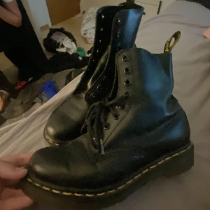 Dr. martens  - Kom privat för mer bilder 🫶🏽