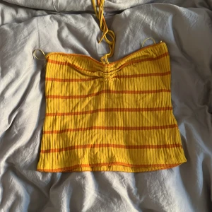 Bandeau topp - Säljer denna snygga bandeau toppen! 
