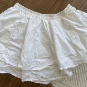 Kjol weekday - Finaste tenniskjolen från weekday som passar till allt🫶🏻