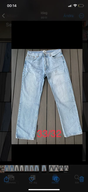 Lager157 jeans - Säljer nu dessa snygga jeans då dem inte passar min stil :) byxorna är i bra skick o inga tecken på användning. storleken står i bilden  Vid frågor tveka inte på att skriva!