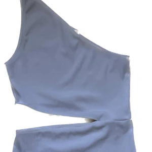 Vit ribbad klänning - Supersöt klänning