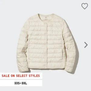 Jacka - Säljer min uniqlo jacka då den tyvär inte kommer till användning, jätte fint skick köpt för 799kr säljer för 200