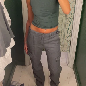 Cargopants - Cargopants från pull&bear