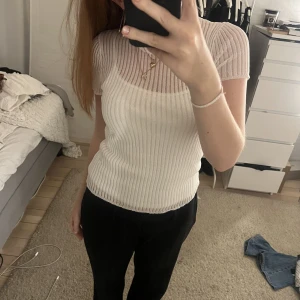 Tröja  - Super cool tröja! 💗Perfekt till fest eller middag! Pris kan diskuteras! Pris+ frakt 