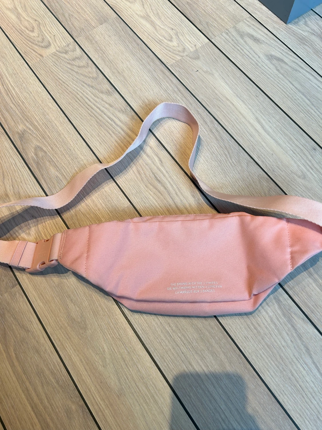 Adidas magväska  - 90