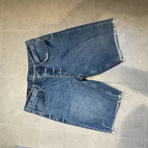 jeansshorts - Jeansshorts, aldrig använda