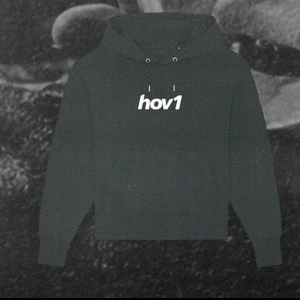 Hov1 merch  - Säljer min hov1 merch som jag köpte i våras och typ aldrig har andvänd, hoodien är i jättebra skick. 