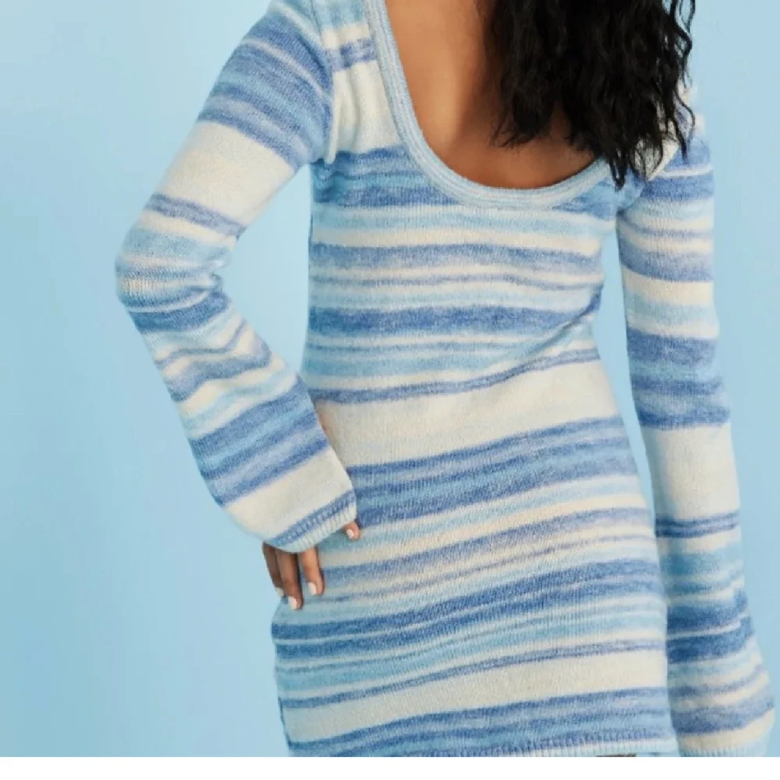 Blå stickad klänning  - 90