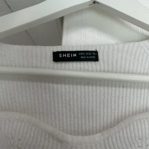 Tröja - Skriv för mer information. 🩶