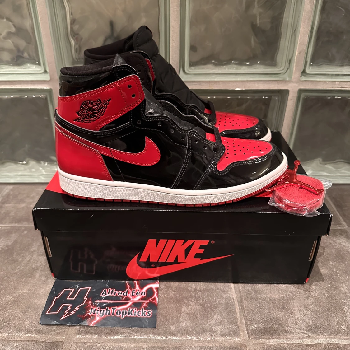 Jordan 1 high patent bred 