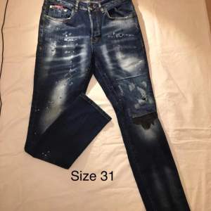 Helt nya Jeans från olika märken Det finns storlekar 