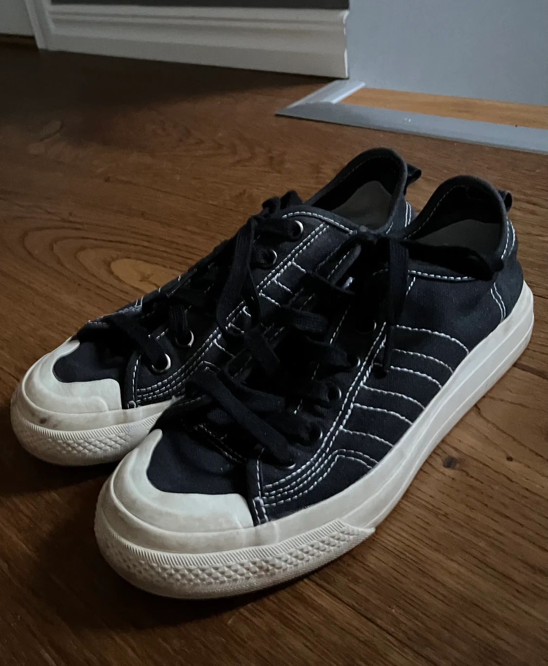 Adidas Sneakers - 90