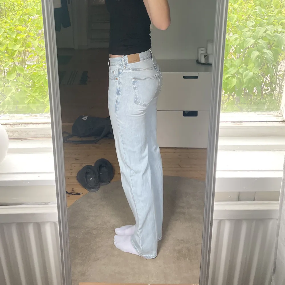 jättefina lowwaist jeans som inte kommer till användning . Jeans & Byxor.