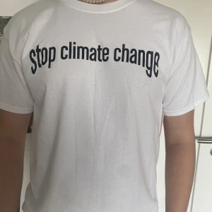 Stop Climate Change - Cotton, a fine t-shirt with a clear message😃