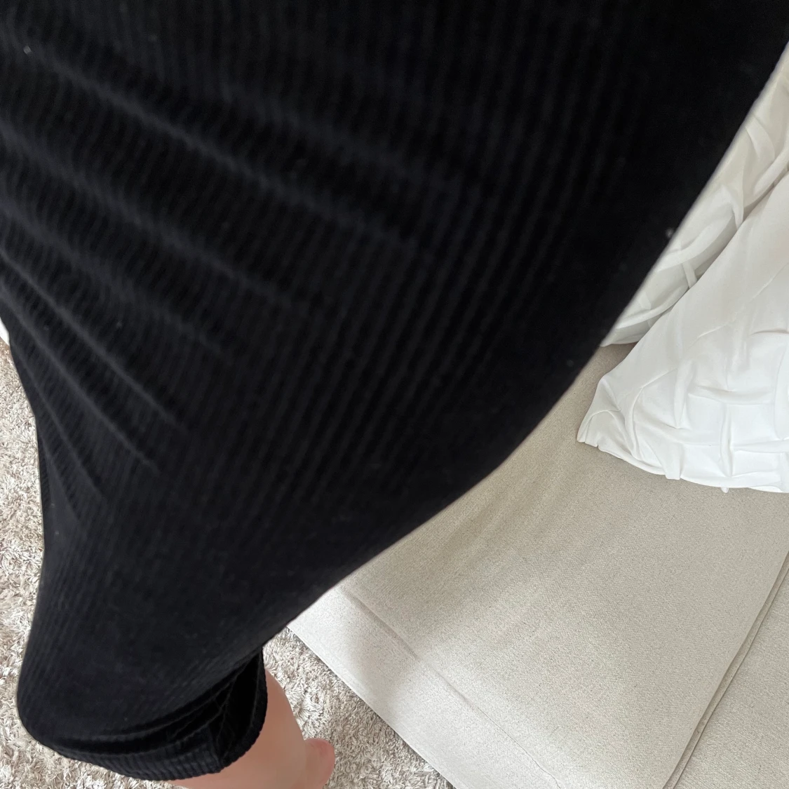 SVART VELOUR KJOL - 91