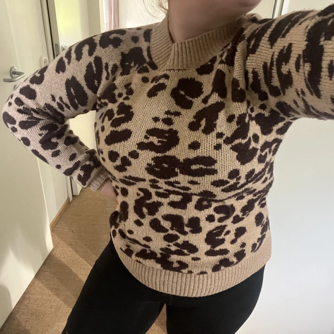 Tröja med leopardmönster