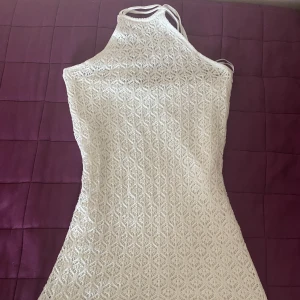 Sommarklänning - Härlig sommar klänning i storlek M, helt oanvänd då den inte passade. Exklusive frakt. Pris kan dock diskuteras. 