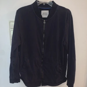 Ziptröja Mörkblå  - Storlek L 