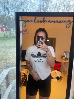 Adidas t-shirt  - Adidas 