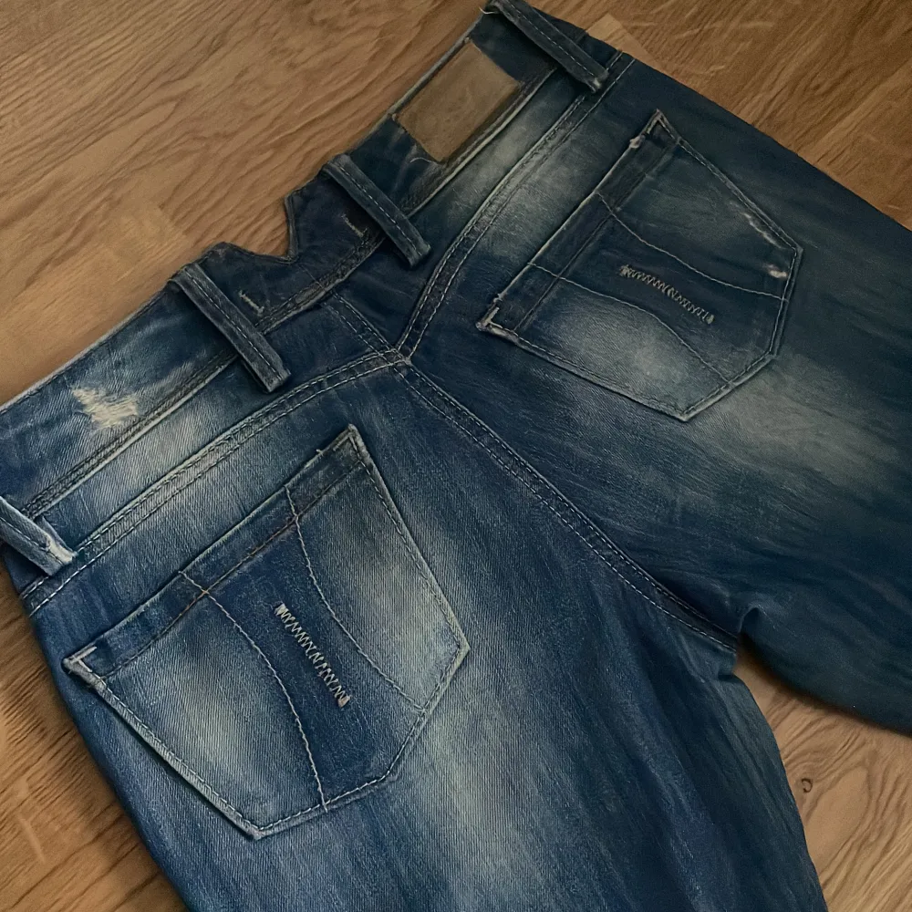 Lågmidjade Fornarina jeans, storlek 27. Jeans & Byxor.