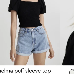 Blus Gina tricot  - Säljer denna supersöta blusen från Gina tricot i storlek XS. Den passar inte och säljer denna eftersom den inte kommer till användning  -Fri frakt 🤍