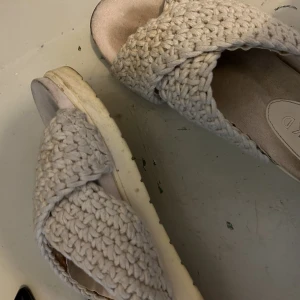 Inuikii tofflor - Liknande tofflor från inuiiku men köpta på nakd. Väl använda 