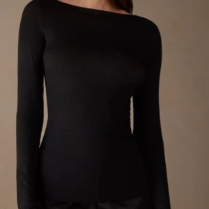 Intimissmi Boat Neck  - Intimissmis svarta boatneck tröja i karsmir, endast testad! 
