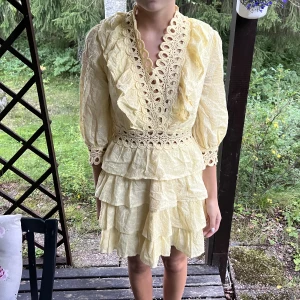 Klänning  - Gul klänning 