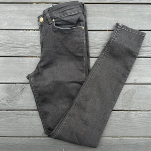 Skinny low waisted  - Låg midja, perfekt skinny jeans. Som Nya 🧡