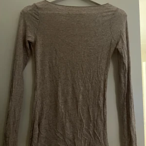 Intimissimi tröja - S beige - Endast prövad. Felköp. Exkl frakt. Superfint skick.