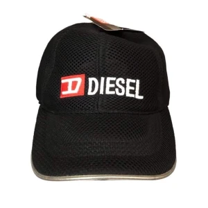 Ny Diesel keps - Helt ny svart Diesel keps. Använd gärna köp nu!
