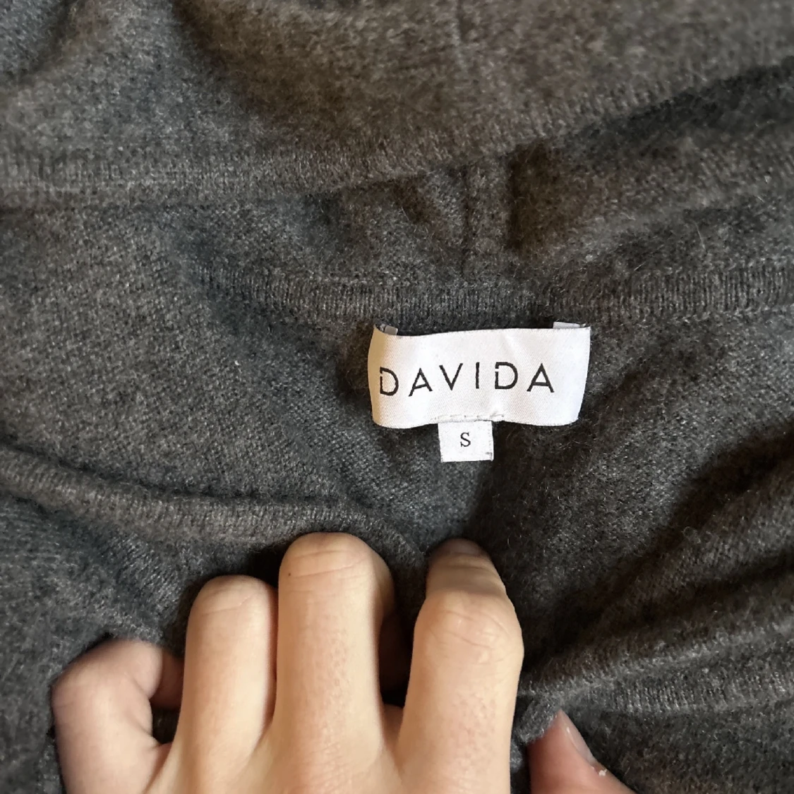 Cashmere hoodie - 90