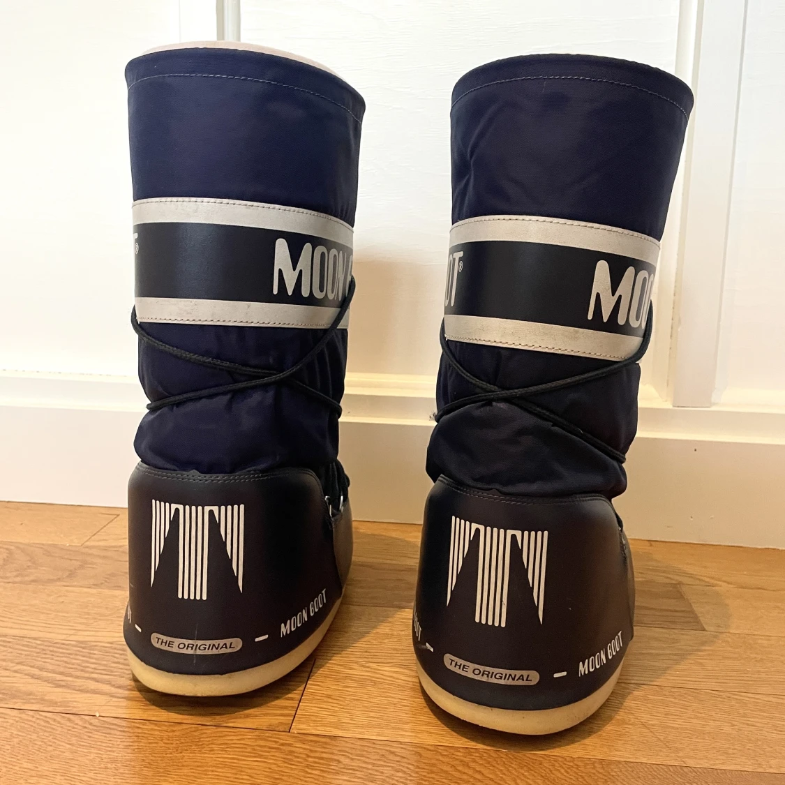 Superfina Moon Boots! - 90