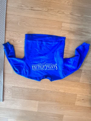 Sweatshirt från Gina tricot💞 - en super blå och fina sweatshirt från Gina tricot💞