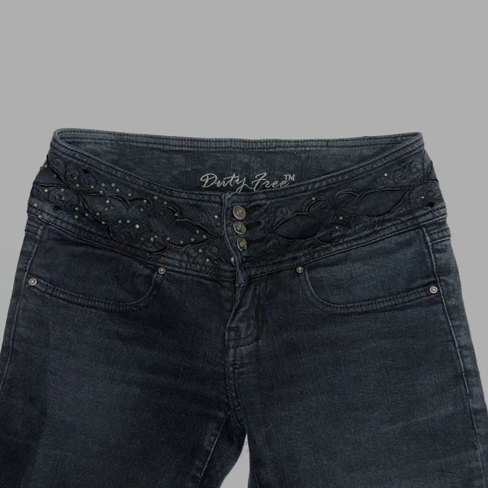 söta jeans med coola detaljer (lågmidjade jeans) 🔥. Jeans & Byxor.