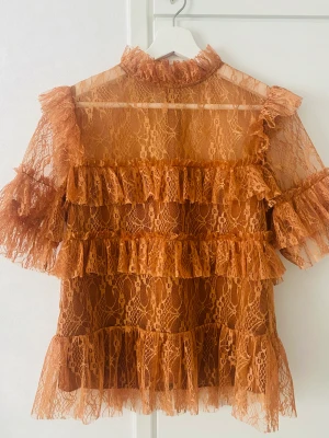 By Malina blus - Fin by Malina blus som tyvärr inte kommer till användning! Bra skick 💞