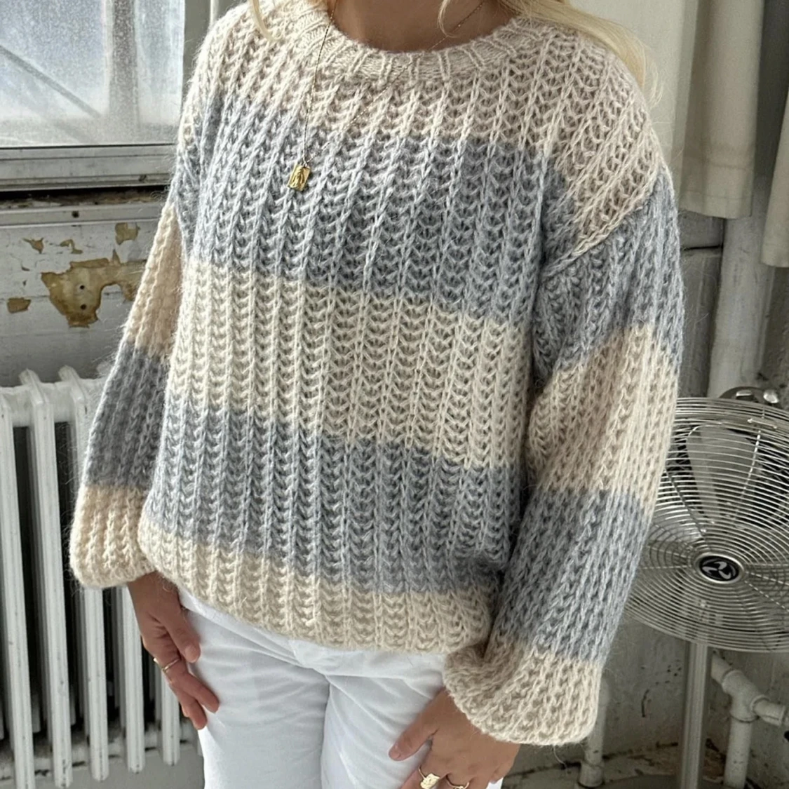 Designbysi stickad tröja  - 90